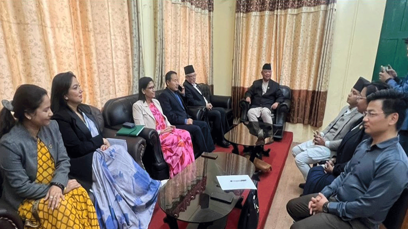 नेपाली कांग्रेसले बोलाएको विपक्षी दलहरूको बैठक सुरु