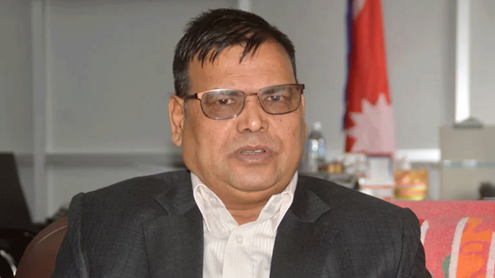 सक्रिय राजनीतिबाट बिदा लिएको महराको घोषणा, अब नेकपाको साधारण सदस्यमात्र