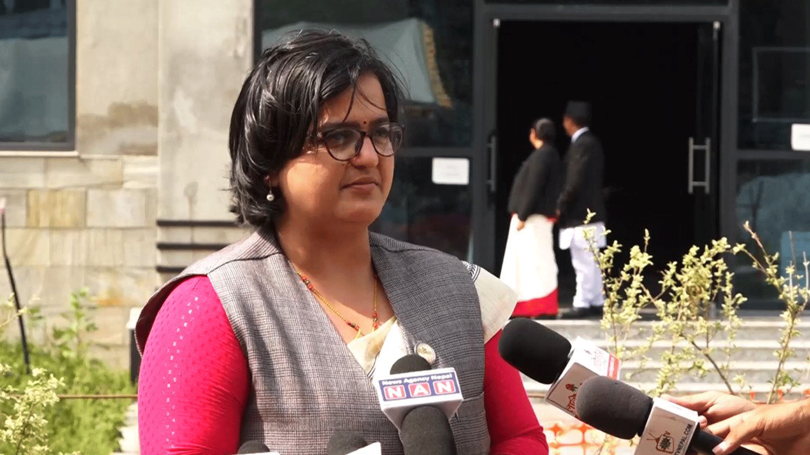 रास्वपाको पहिलो महाधिवेशनमा रवि लामिछानेकै नेतृत्व अपरिहार्य छ: रञ्जु न्यौपाने रास्वपाको पहिलो महाधिवेशनमा रवि लामिछानेकै नेतृत्व अपरिहार्य छ: रञ्जु न्यौपाने