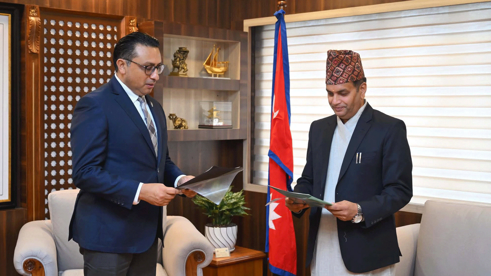 लगानीकर्ताको हितमा इमानदारीपूर्वक काम गर्न सेबोन अध्यक्षलाई अर्थमन्त्रीको निर्देशन