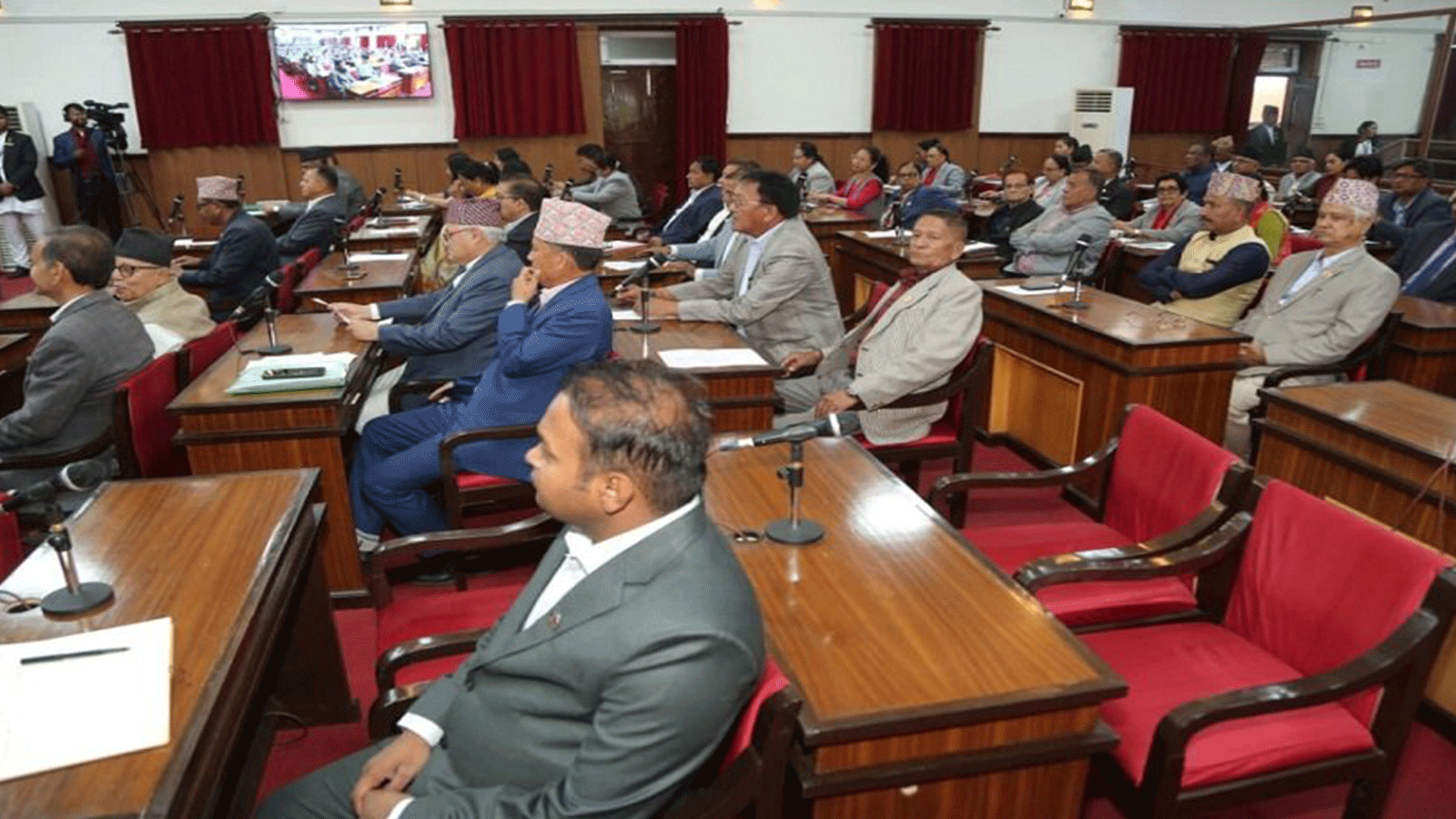 राष्ट्रियसभामा कांग्रेसले भन्यो, ‘सरकारले भूमिहीन र सुकुमबासीलाई अपराधी जस्तो व्यवहार गर्‍यो’