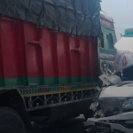 कैलालीमा ट्रक र इभी भ्यान ठोक्किदा १० जना घाइते