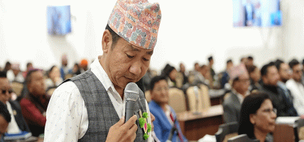 हर्कको प्रश्न- प्रधानमन्त्री, मन्त्रीहरूविरुद्ध सामाजिक सञ्जालमा लेख्दाबोल्दा थुनिहाल्नुपर्ने हो ?