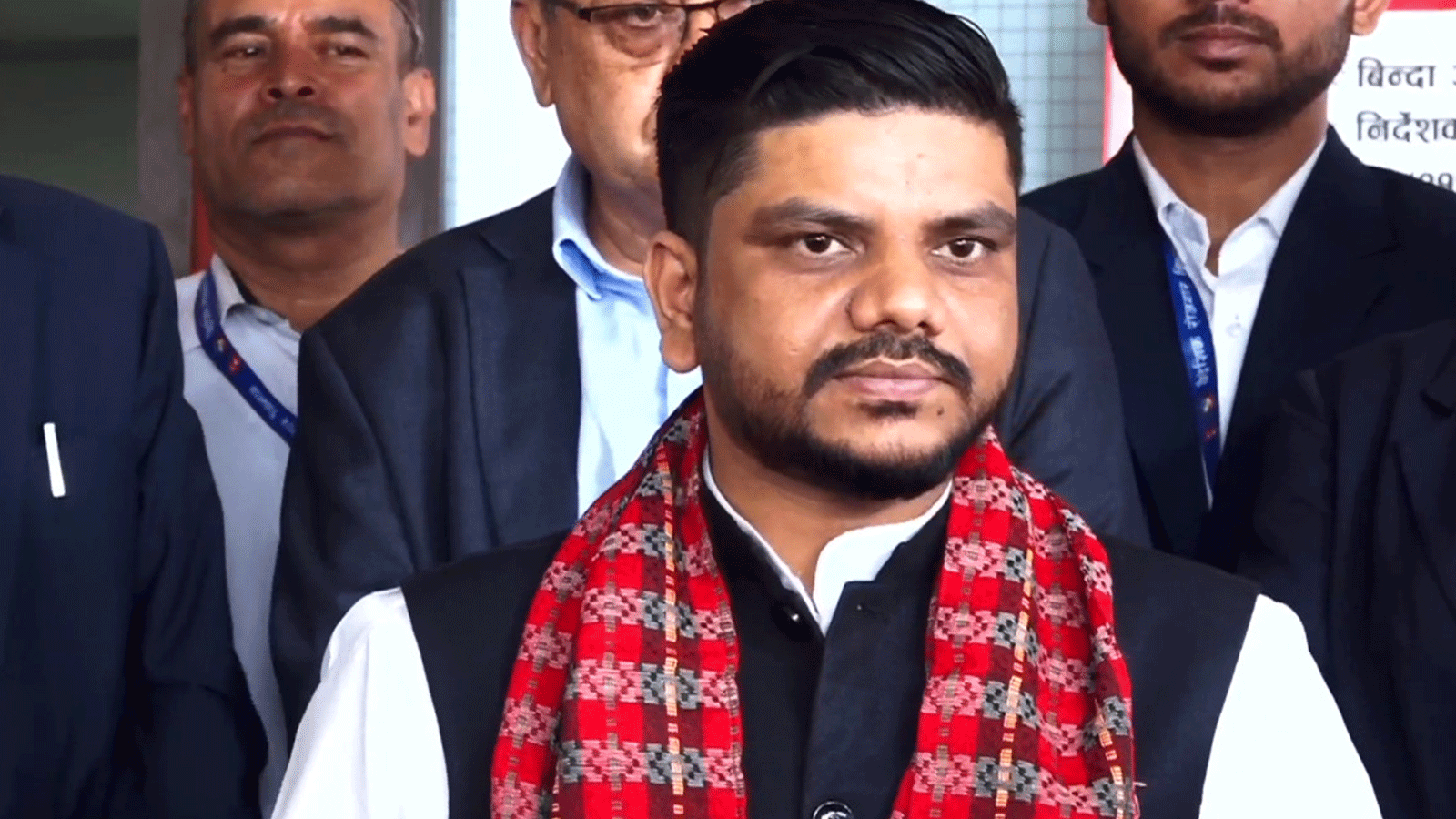 वैदेशिक रोजगारीका नाममा हुने ठगी रोक्न अनलाइन उजुरी प्रणाली शुरु, अब घरबाटै उजुरी दिन सकिने वैदेशिक रोजगारीका नाममा हुने ठगी रोक्न अनलाइन उजुरी प्रणाली शुरु, अब घरबाटै उजुरी दिन सकिने