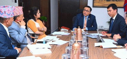 बजेट कार्यान्वयनलाई प्रभावकारी बनाउने उद्देश्यले अर्थ मन्त्रालय र उद्योग वाणिज्य तथा आपूर्ति मन्त्रालयबीच छलफल बजेट कार्यान्वयनलाई प्रभावकारी बनाउने उद्देश्यले अर्थ मन्त्रालय र उद्योग वाणिज्य तथा आपूर्ति मन्त्रालयबीच छलफल