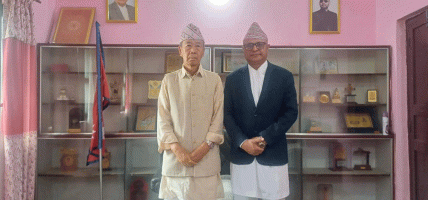 कोशी प्रदेशका प्रदेश प्रमुख परशुराम खापुङ र मुख्यमन्त्री हिक्मत कुमार कार्कीबीच आज बिहान भेटघाट