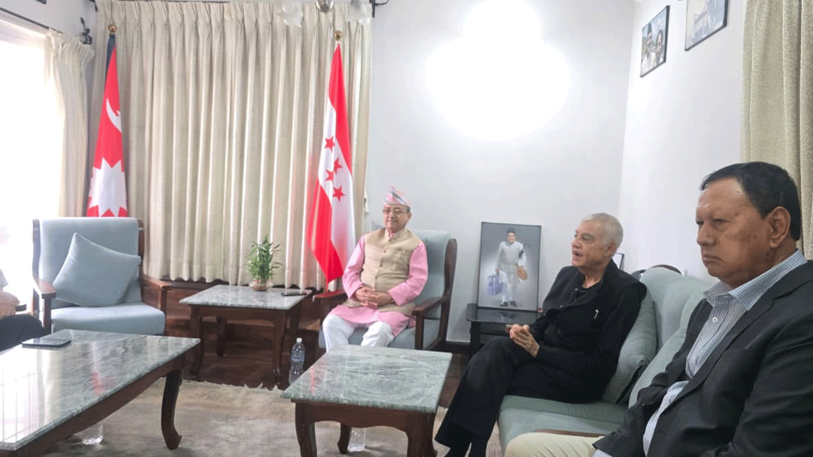 नेपाली कांग्रेसको देउवा समूहका सिनियर नेताहरूको बैठक खड्का निवासमा सुरु