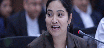 भूमिहीन र सुकुमवासीलाई लालपुर्जा वितरण जारी रहन्छ : मन्त्री रावल भूमिहीन र सुकुमवासीलाई लालपुर्जा वितरण जारी रहन्छ : मन्त्री रावल