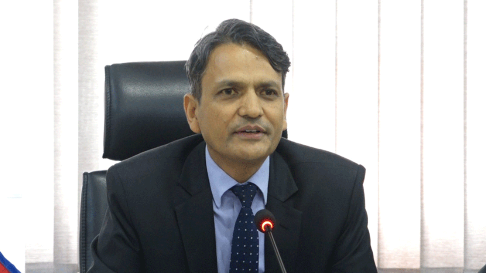 २९ असारदेखि नयाँ प्रणालीबाट राहदानी वितरण सुरु गरिने २९ असारदेखि नयाँ प्रणालीबाट राहदानी वितरण सुरु गरिने
