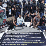 नागढुङ्गा सुरुङमार्गको आज औपचारिक उद्घाटन हुँदै, स्थानीयले विभिन्न माग राखेर गरे विरोध नागढुङ्गा सुरुङमार्गको आज औपचारिक उद्घाटन हुँदै, स्थानीयले विभिन्न माग राखेर गरे विरोध