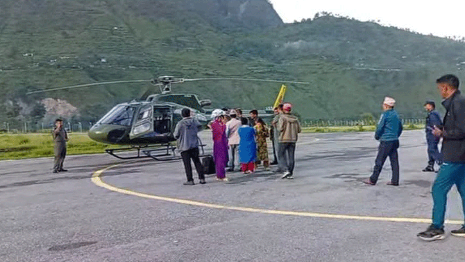 बझाङ जिप दुर्घटनाका ६ घाइते भएकालाई थप उपचारका लागि नेपालगञ्ज रेफर