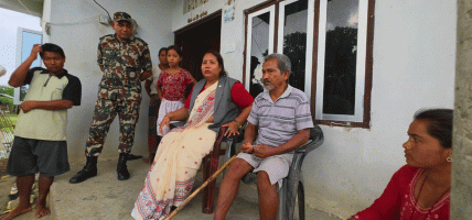 चितवनमा मन्त्री चौधरी : हात्ती केन्द्रदेखि वन्यजन्तु पीडितसम्मको अवस्थाबारे चासो