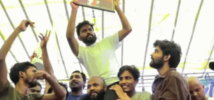 शिक्षामन्त्रीको राजीनामापछि दिल्लीको जन्तर-मन्तरमा उत्सव
