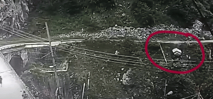 त्रिशूली नदीमा इभी भ्यान खस्दा चालक बेपत्ता