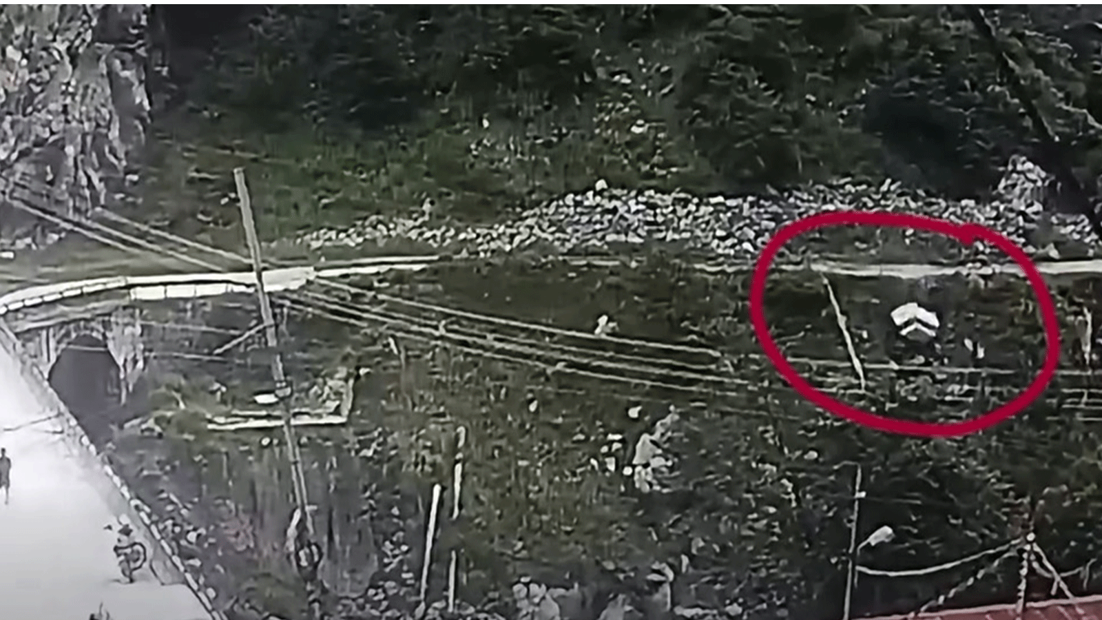 त्रिशूली नदीमा इभी भ्यान खस्दा चालक बेपत्ता