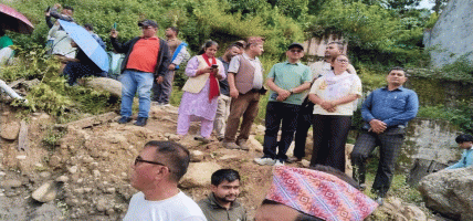 प्रभावित क्षेत्र पुगेका नेकपा प्रवक्ता ज्वाला भन्छन्, ‘अवस्था भयावह छ, उद्धार कार्यलाई तीव्र बनाइयोस्’