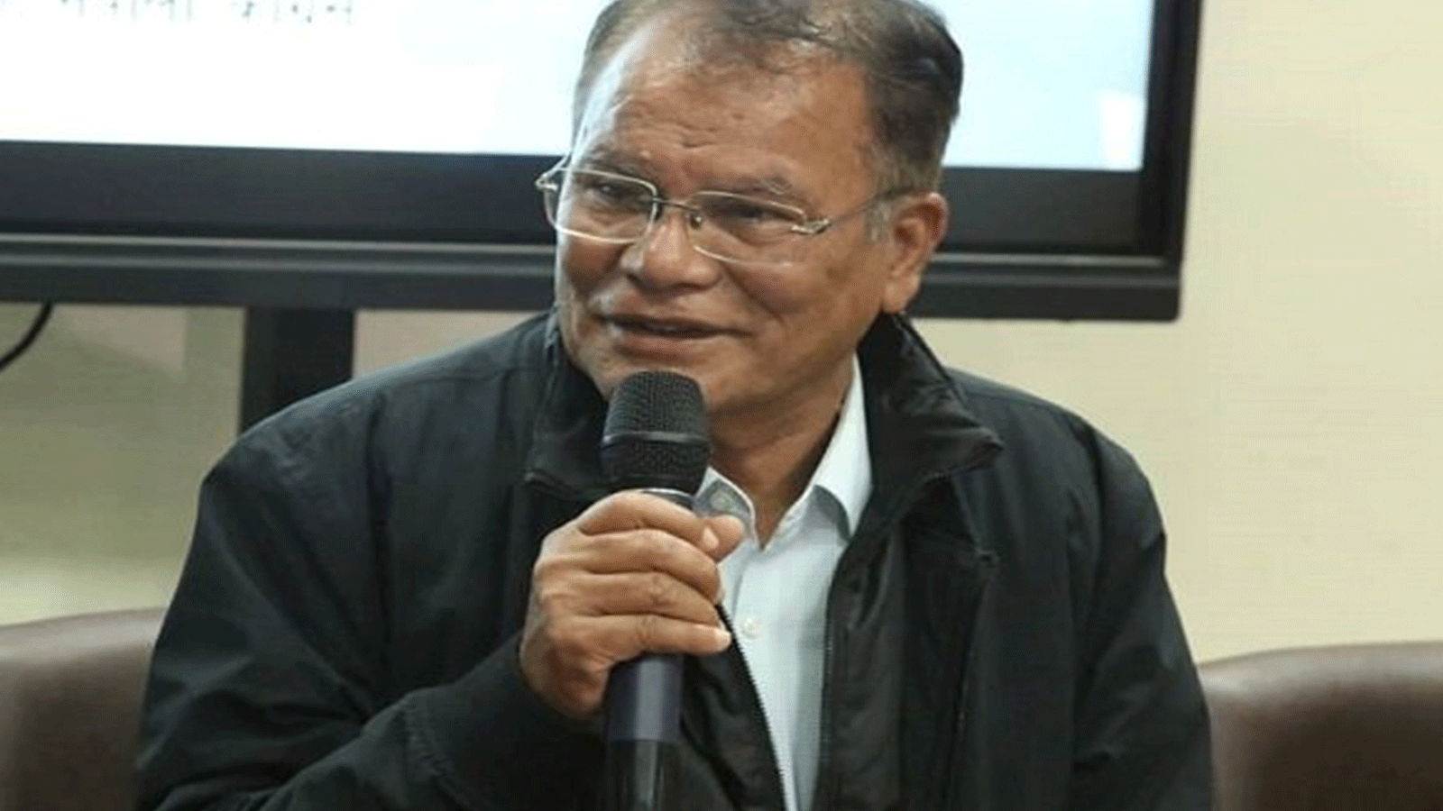 प्रधानमन्त्रीले  आफ्नो सेल्फ–रेस्ट्रिक्सन डिप्लोमेसी आफैँले उल्लङ्घन गरे : चालिसे