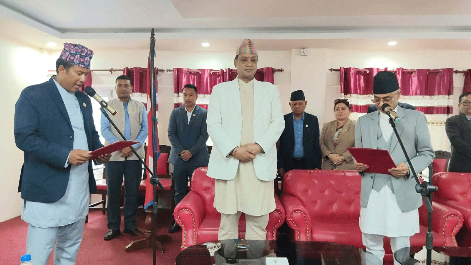 बागमती प्रदेशका नवनियुक्त मन्त्री शैलेन्द्रमान बज्राचार्यले लिए पद तथा गोपनीयताको शपथ