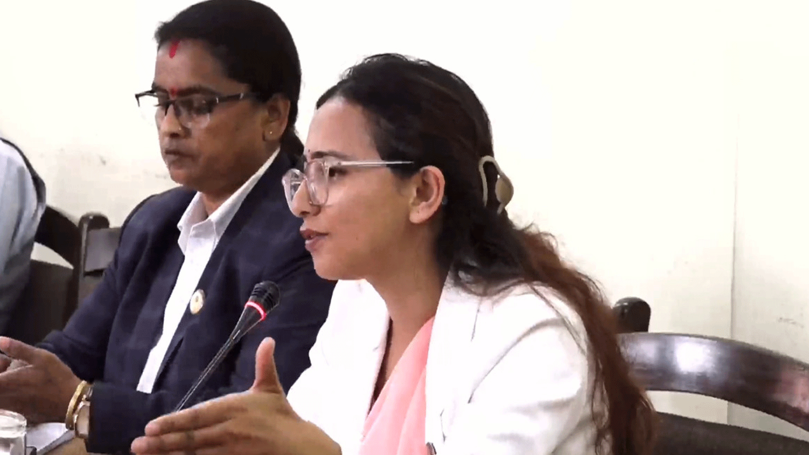 आवासीय चिकित्सकको निर्वाह भत्ता कार्यान्वयन गर्न सांसद डा. तोषिमा कार्कीको माग