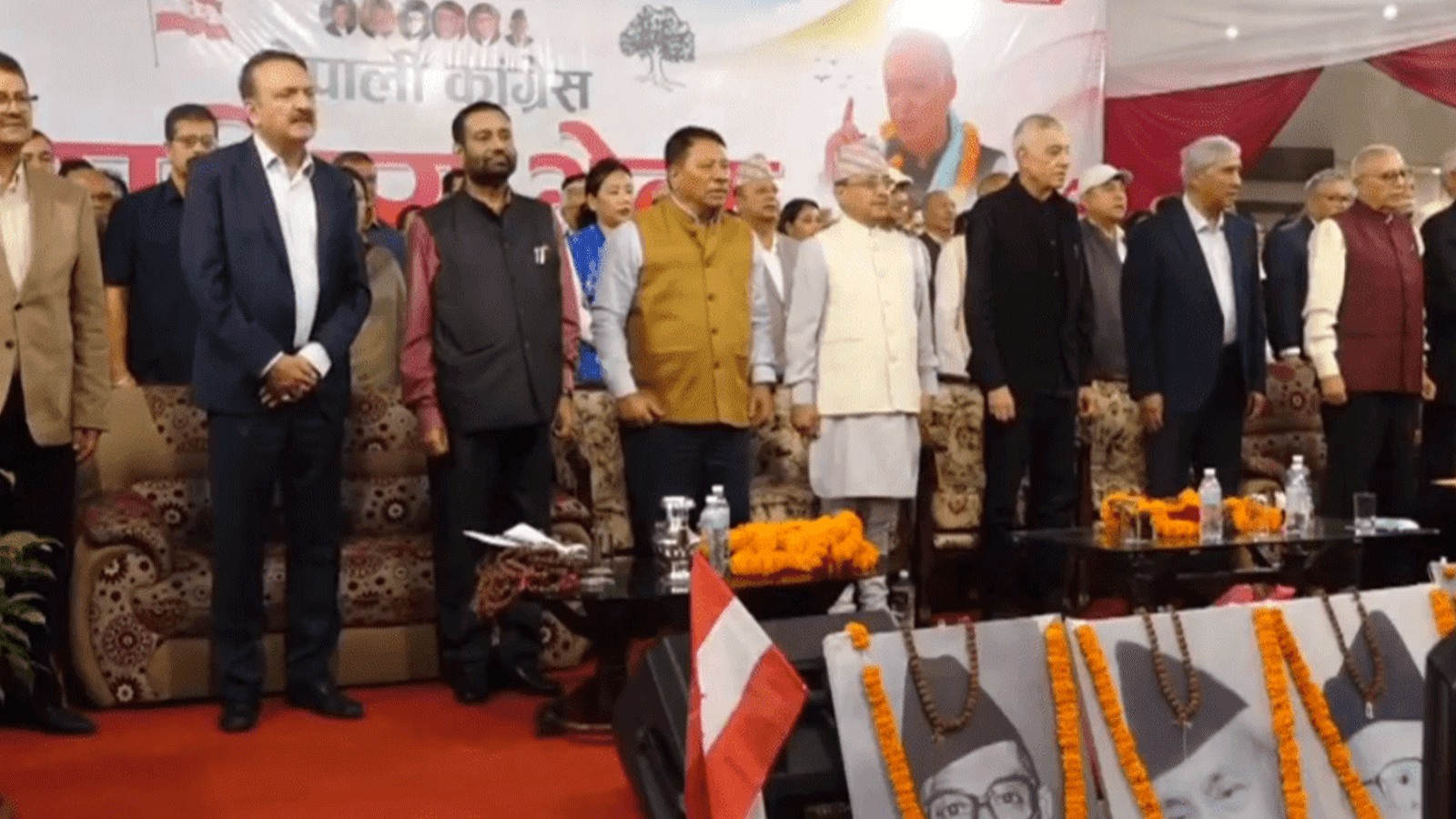 इतर समूहको राष्ट्रिय भेलामा पुगे देउवा
