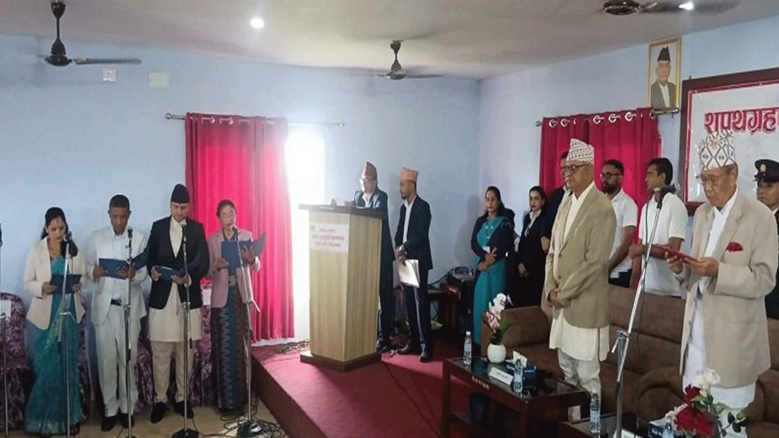 नेकपाका चार मन्त्री र एक राज्यमन्त्रीले लिए पद तथा गोपनियताको शपथ
