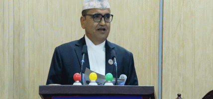 सुदूरपश्चिम प्रदेशका मुख्यमन्त्री खगराज भट्टले पाए विश्वासको मत