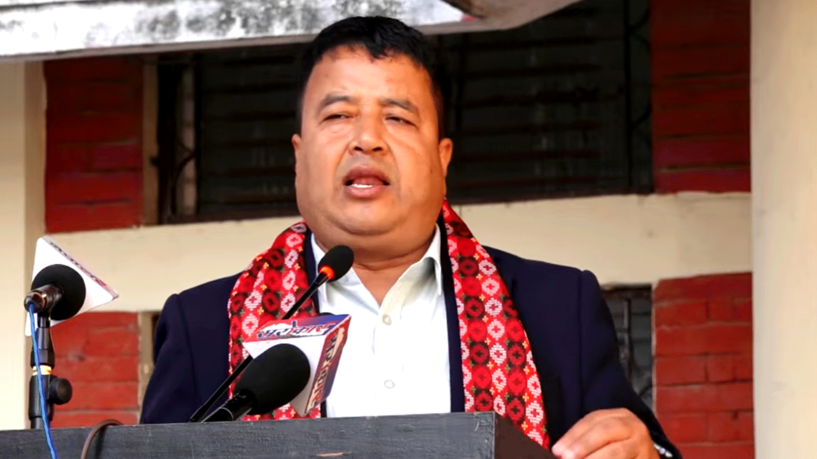 ओलीलाई बासको व्यवस्था मिलाएर किरणले मुख्यमन्त्री पद पाएको होइन: महेश बस्नेत