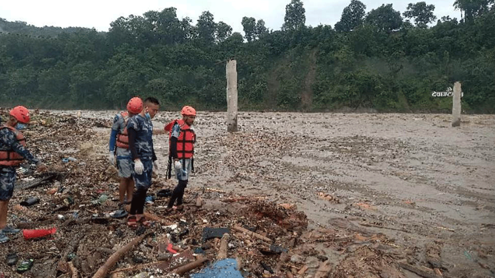 भोटेकोशी बाढी: अहिलेसम्म ३८९ शव भेटियो, ४६६ जनाको उद्धार