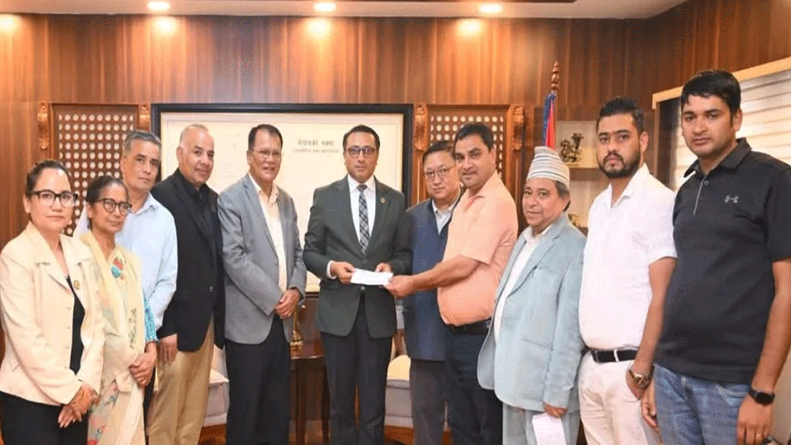 कांग्रेसले प्रधानमन्त्री दैवी उद्धार कोषमा जम्मा गर्‍यो १ करोड