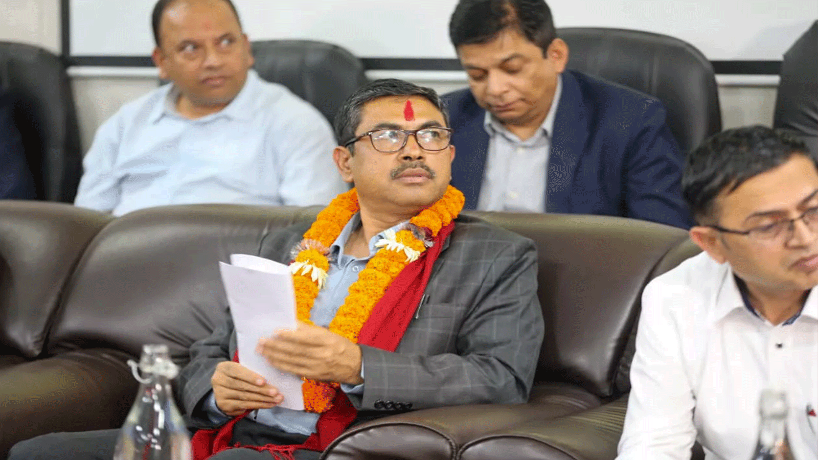 विद्युत् प्राधिकरणका नवनियुक्त कार्यकारी निर्देशक श्रेष्ठले गरे पदभार ग्रहण