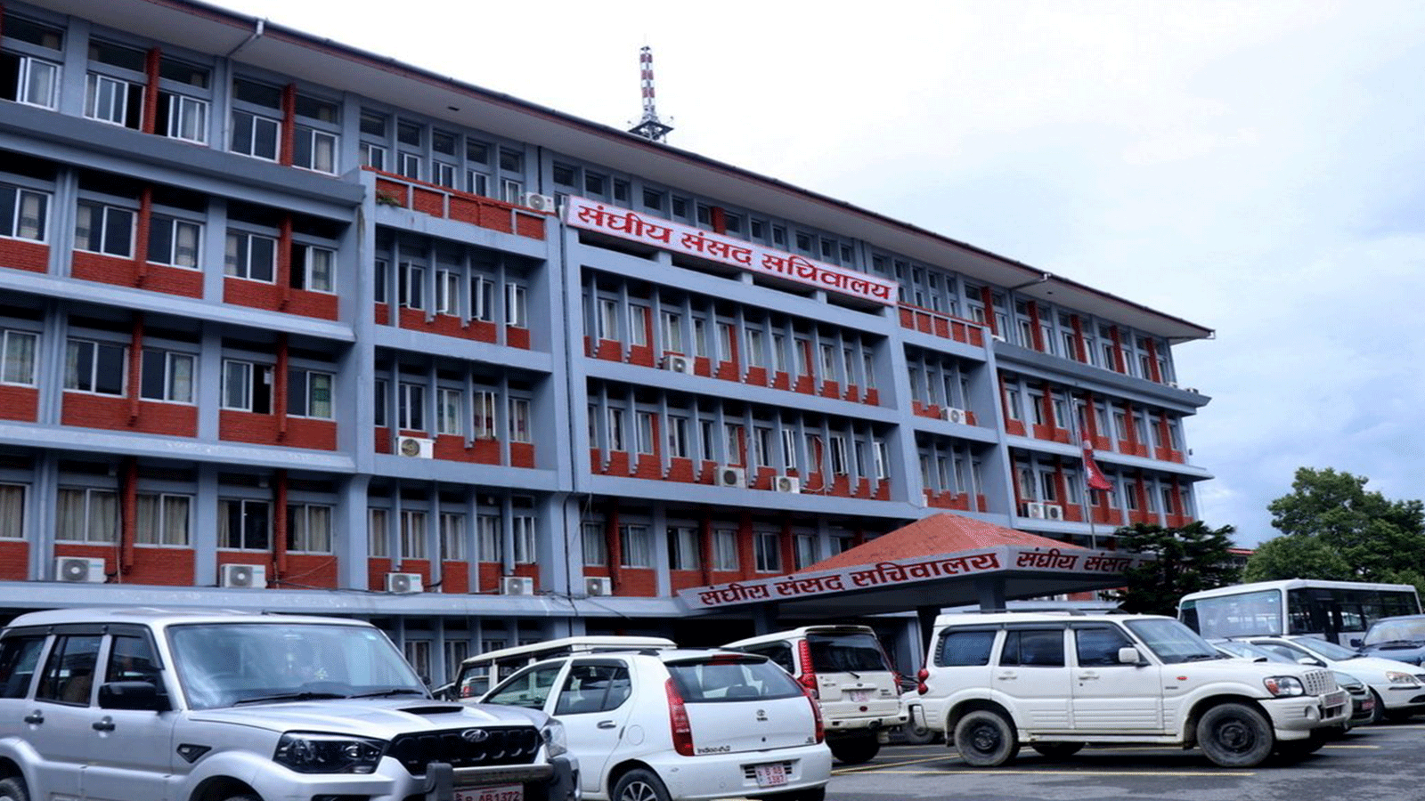 सुत्केरी बिदा ९८ दिनबाट बढाएर ६ महिना पुर्‍याउन संसद्‌मा सार्वजनिक महत्वको प्रस्ताव