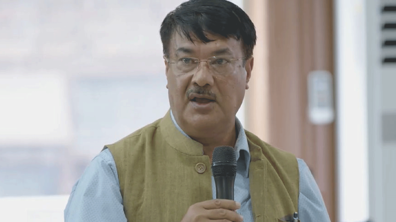 देउवा पक्षका ५१ नेता सानेपा बैठकमा जाने, मीन विश्वकर्मा भन्छन्- अरुसँग पनि छलफल हुँदैछ