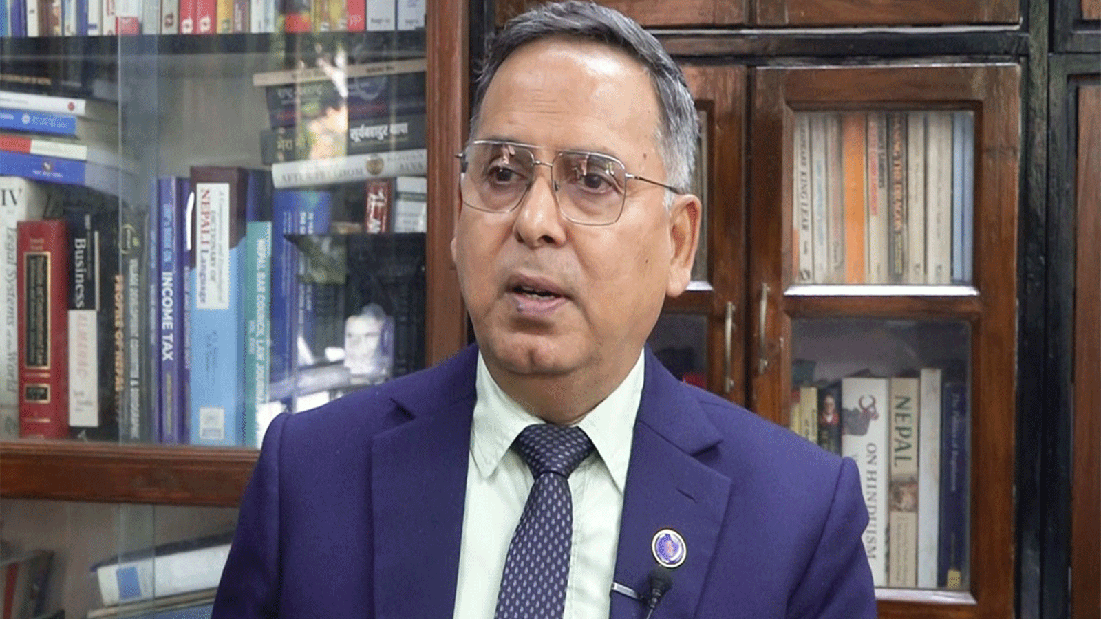 धर्मनिरपेक्ष भनेको धर्मविहीन समाज होइन : डा. विपीन अधिकारी धर्मनिरपेक्ष भनेको धर्मविहीन समाज होइन : डा. विपीन अधिकारी