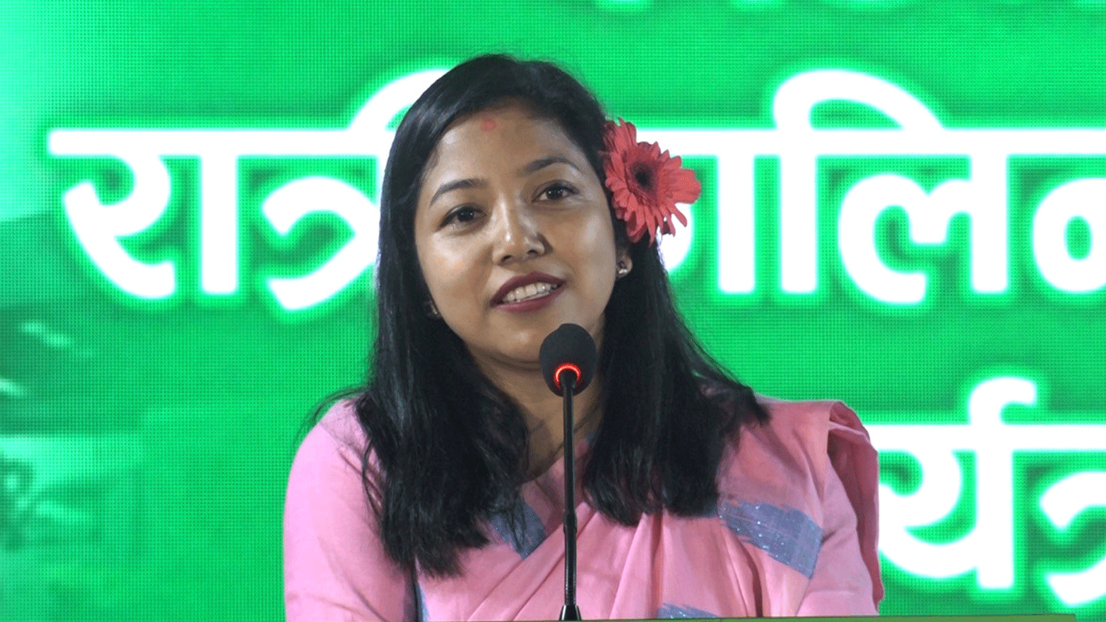 रात्रिकालीन सार्वजनिक यातायातले काठमाडौंलाई थप चलायमान बनाउँछः सुनिता डंगोल रात्रिकालीन सार्वजनिक यातायातले काठमाडौंलाई थप चलायमान बनाउँछः सुनिता डंगोल