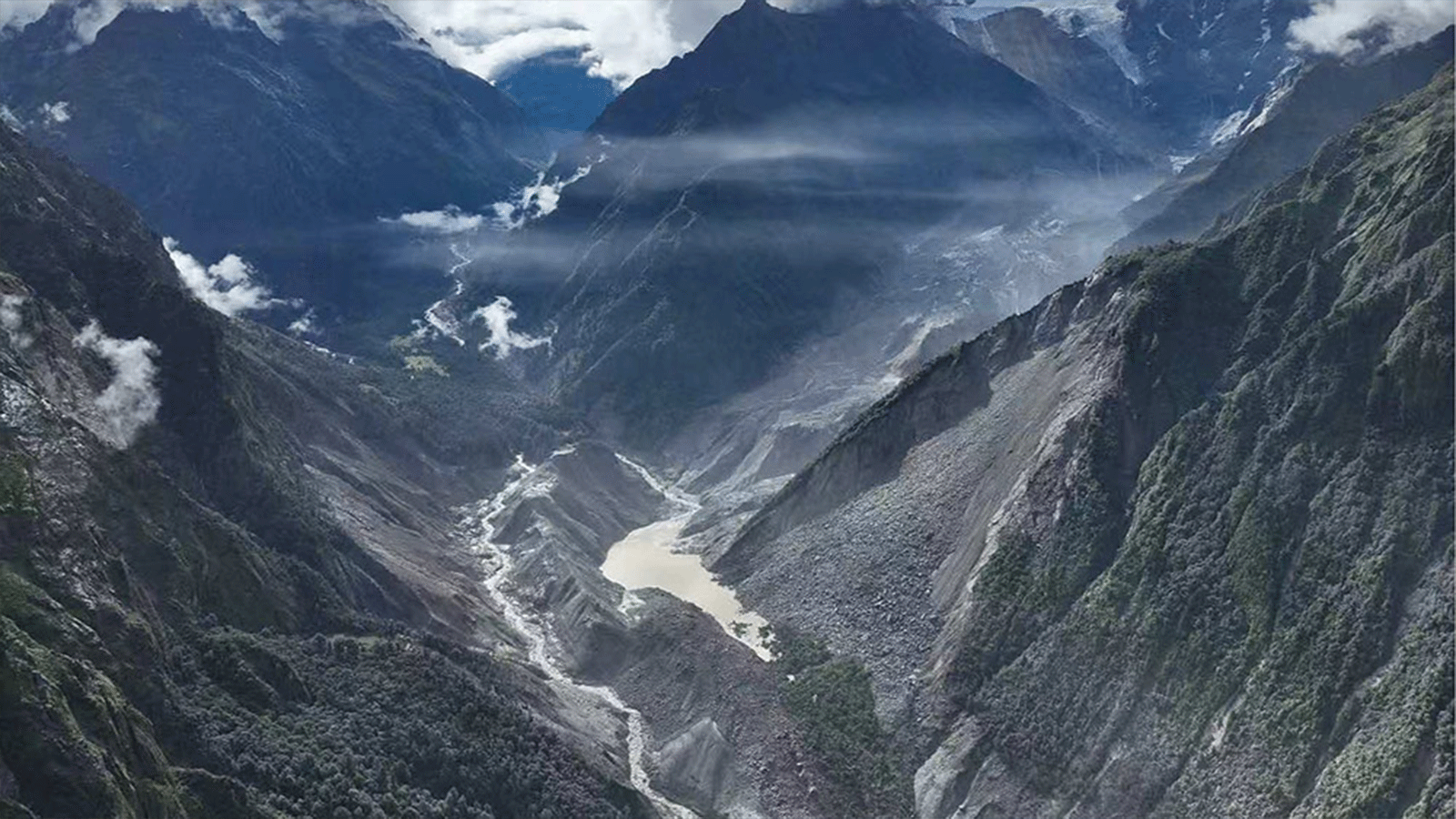 हिमालयमा तीव्र गतिका हिम-चट्टान पहिरोको जोखिम बढ्दै, पूर्वसूचना दिन चुनौती