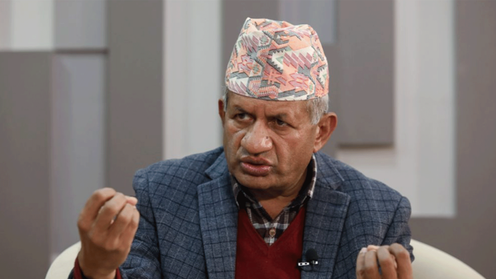 एमाले पुनर्गठन कार्यदलमा प्रदीप ज्ञवालीको छुट्टै प्रतिवेदन: महासचिव पोखरेलको निष्कर्ष काटेर ओलीको बचाउ